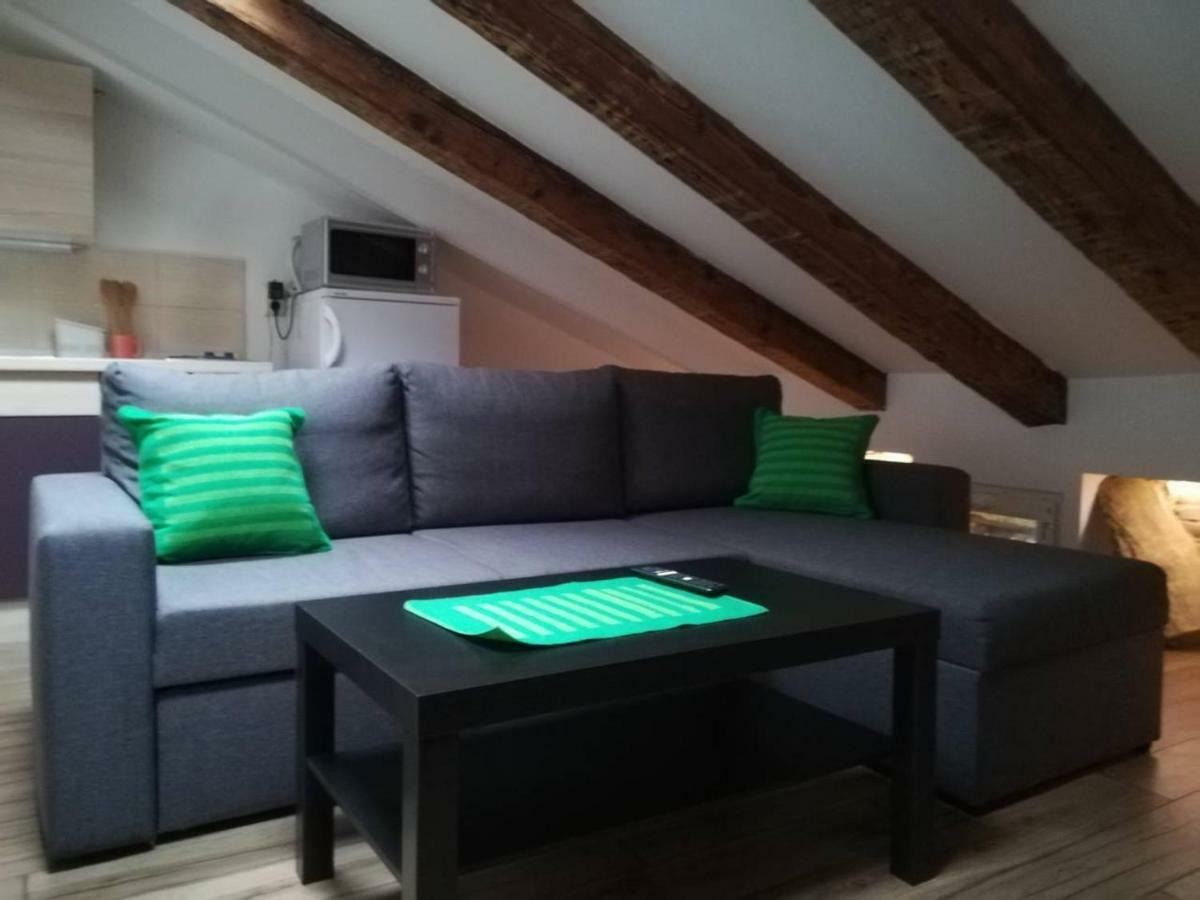 Lukadora Apartment พูลา ภายนอก รูปภาพ