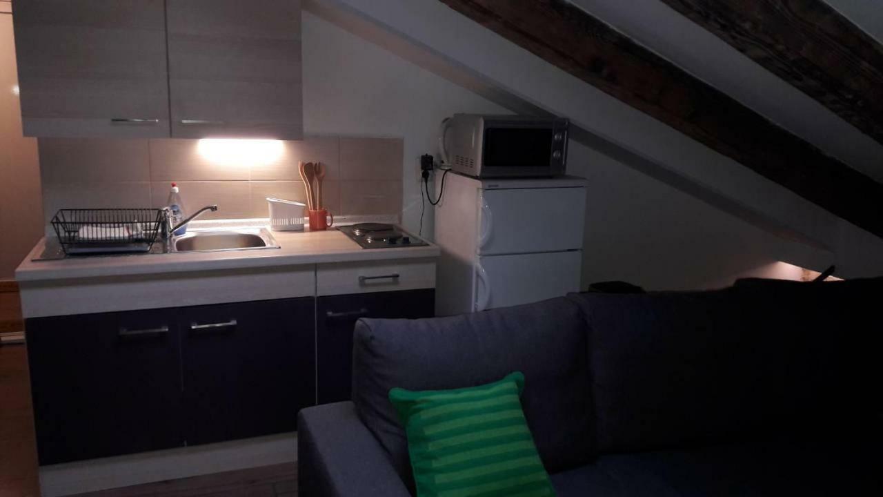 Lukadora Apartment พูลา ภายนอก รูปภาพ