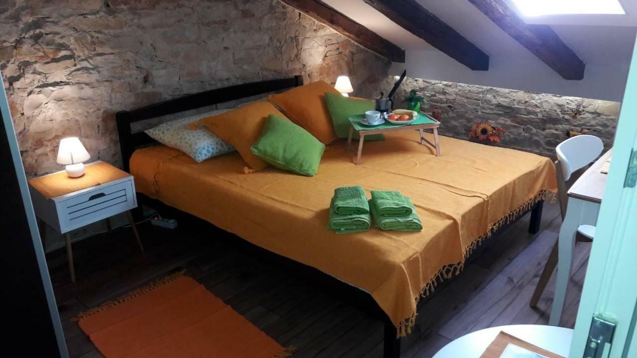 Lukadora Apartment พูลา ภายนอก รูปภาพ
